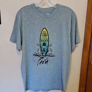 **Clearance** Peru heathered green graphic T-Shirt